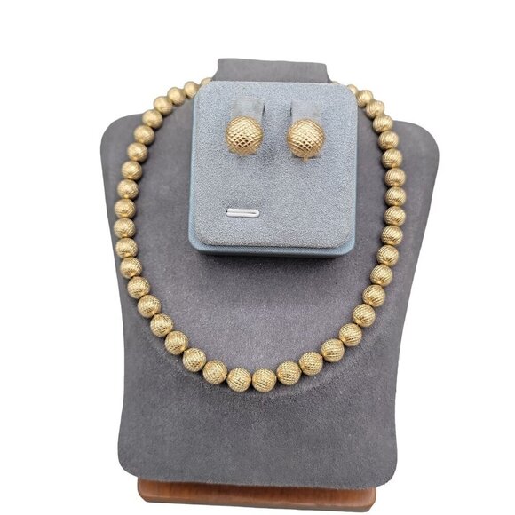 Crown Trifari 1960s Jewelry Set Metal Bead 16" Necklace & Clip On Earrings - Picture 3 of 16